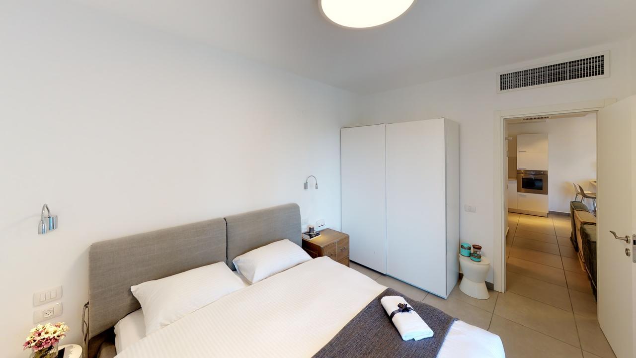 1Bd W/Balcony Near Rothchild By Sea N' Rent Appartement Tel Aviv Buitenkant foto