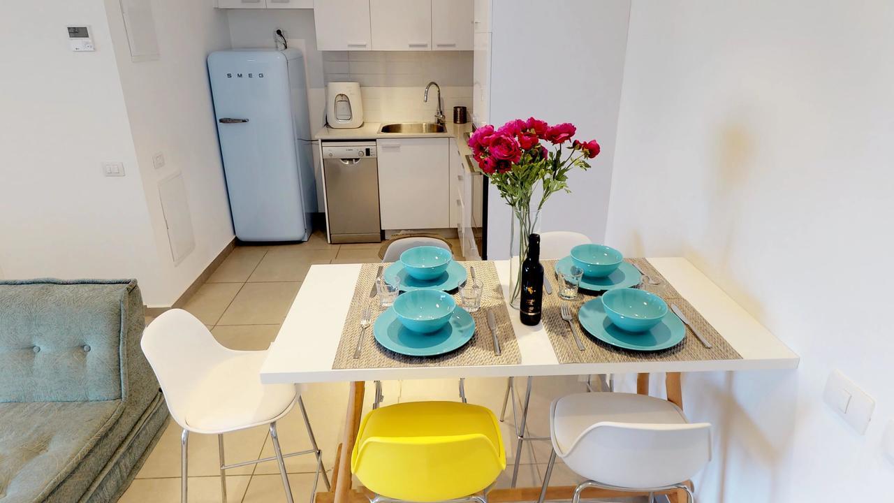 1Bd W/Balcony Near Rothchild By Sea N' Rent Appartement Tel Aviv Buitenkant foto